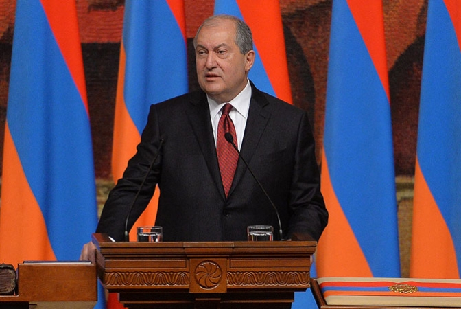 Ermenistan Cumhurbaşkanı: Rusya'lı Ermeniler anadillerini kullanabilmeli