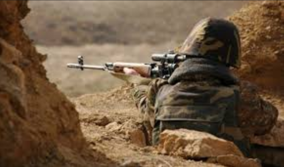 Karabağ'da bir Ermeni asker ateşli silah yaralanmasına maruz kaldı