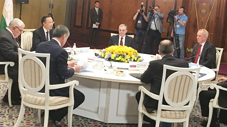 Ermenistan Dişişleri Bakanı’ndan Azerbaycan açıklaması