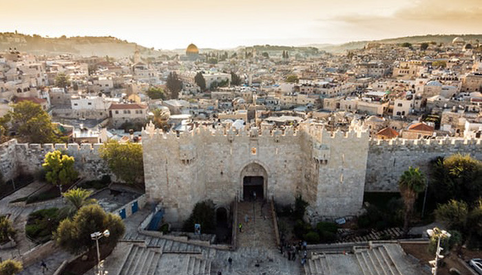 Kudüs'teki Hristiyan din adamlarından İsrail'e tepki