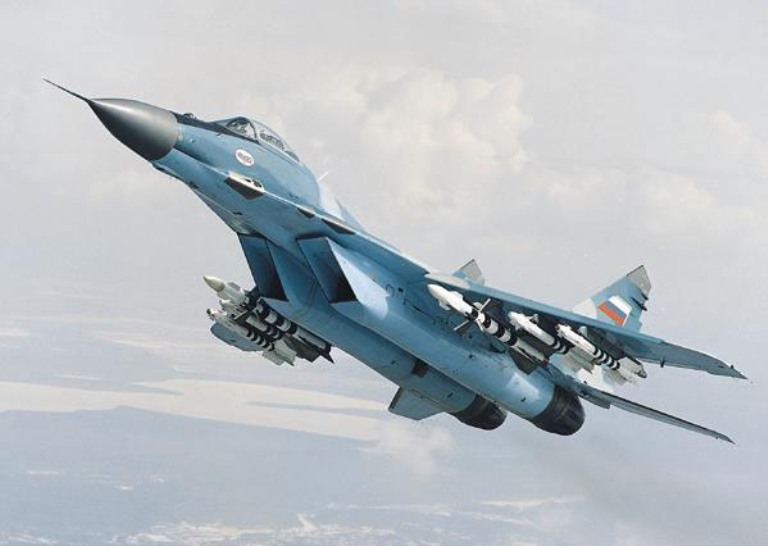 Modernize edilmiş Mig-29 savaş uçakları Ermenistan'daki "Erebuni" Rus hava üssünde