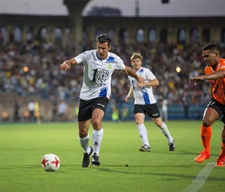 Luis Figo Ermeni futbolseverlere sıcak karşılamalarından dolayı teşekkür etti