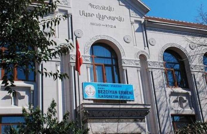 Ermeni okullarında din sorusu tartışması