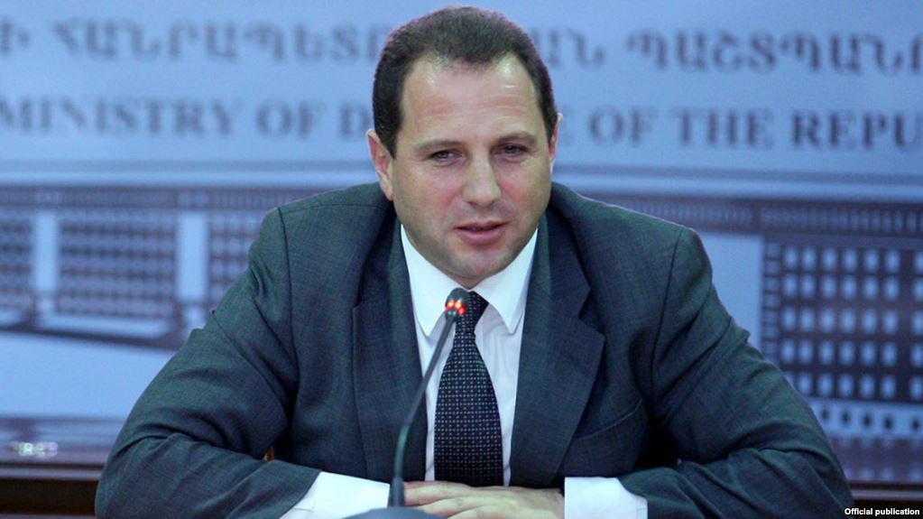 Ermenistan Savunma Bakanı: Rusya'dan Ermenistan’a silah teminatı süreci devam etmekte