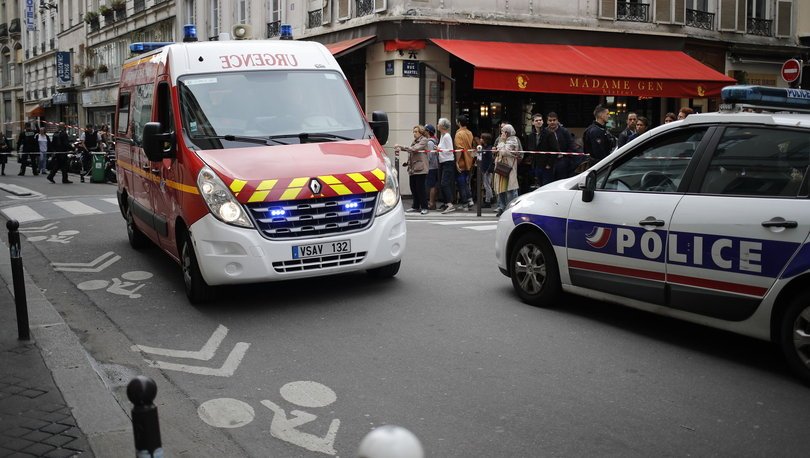 Fransa'da bıçaklı saldırı, saldırganın annesi ve kız kardeşi hayatını kaybetti