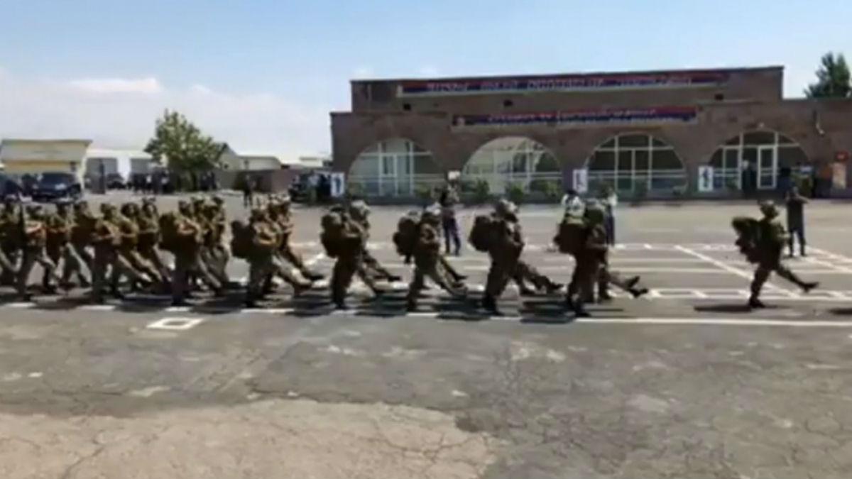 Ermenistan polis güçleri, devlet sınırlarını korumak üzere orduya katıldı