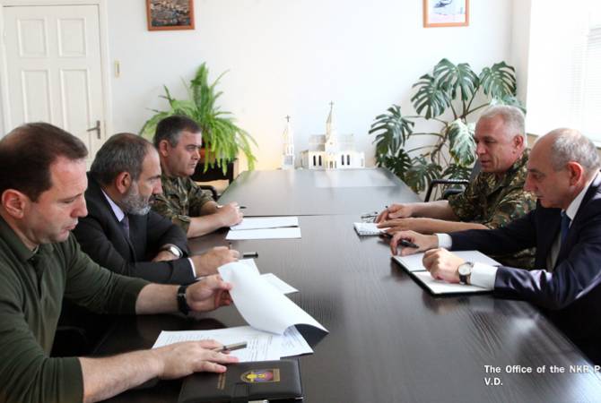 Ermenistan Başbakanı Karabağ Cumhurbaşkanı Bako Sahakyan’la görüştü