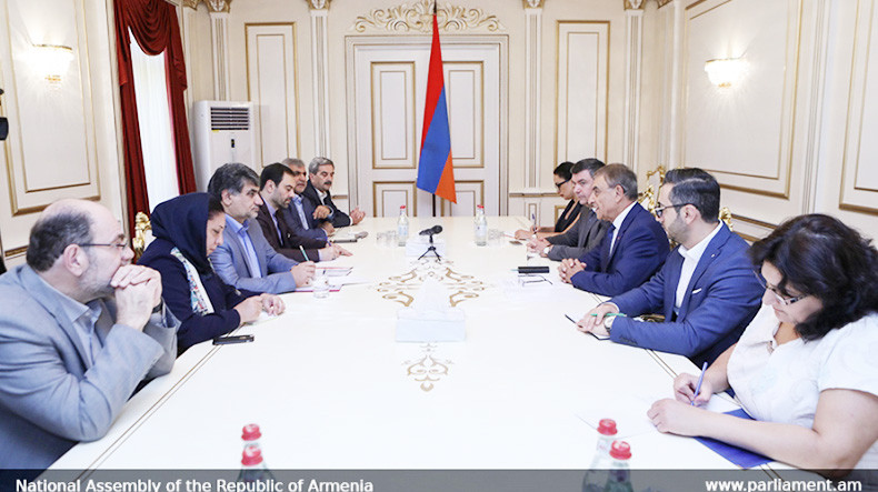 Ermenistan Milli Meclis Başkanı, İran parlamento heyetini kabul etti