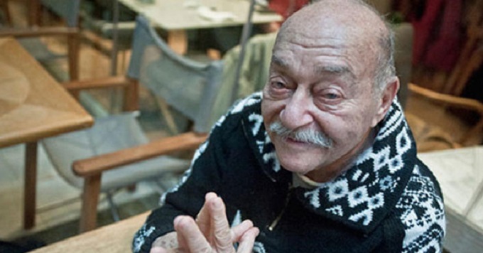 Türkiye’de yaşayan ünlü Ermeni yönetmen Aram Gülyüz hayatını kaybetti