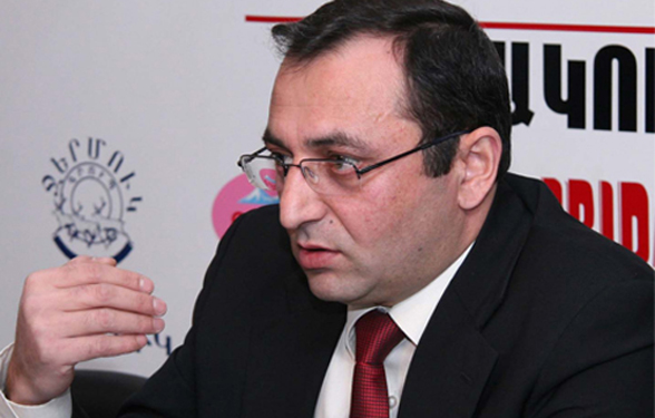 Bakan Minasyan "Kadife Devriminden sonra Ermenistan 1 milyar dolardan fazla yatırım önerileri aldı"