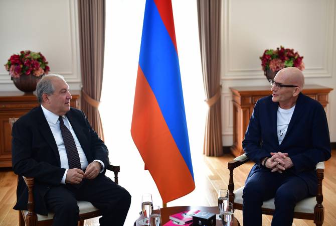 Ermenistan Cumhurbaşkanı ünlü İsveç ekonomist Kjell Nordström’ü kabul etti