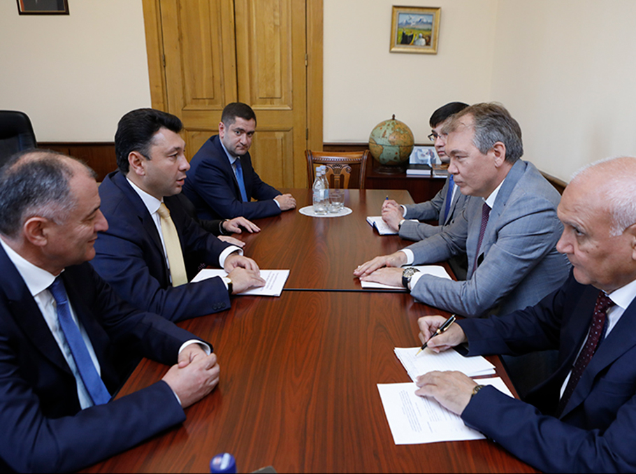 Ermenistan Ulusal Meclisi Başkan yardımcısı Şarmazanov: Azerbaycan ve Türkiye KGAÖ’ye de tehdit ediyor