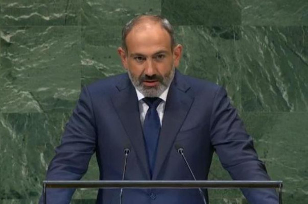 Paşinyan: Ermeni halkının soykırıma tekrar uğramamasını istiyorsanız Karabağ’ın Azerbaycan’a dahil edilmesine asla izin vermemelisiniz