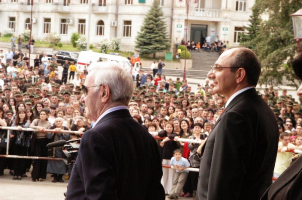 Karabağ’da Charles Azanvour için yas ilan edilecek