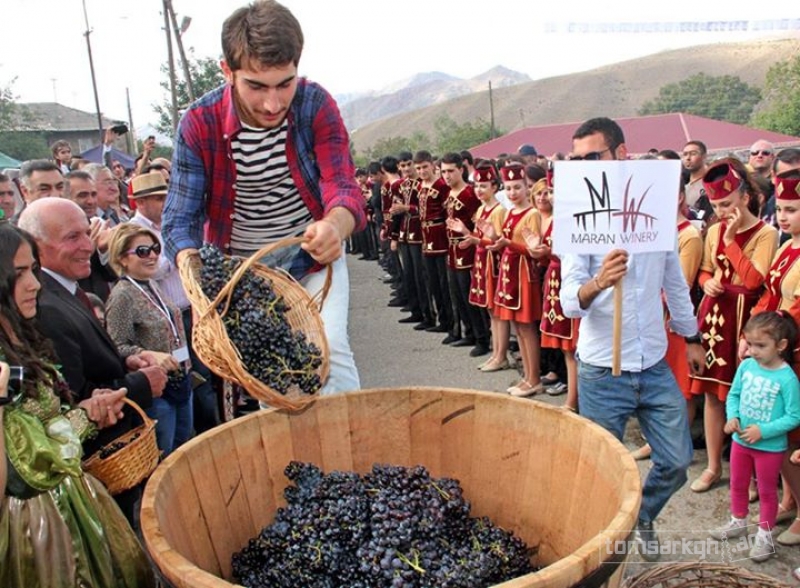 Ermenistan’da düzenlenen Areni Şarap Festivali bu sene Aznavour’a adanacak