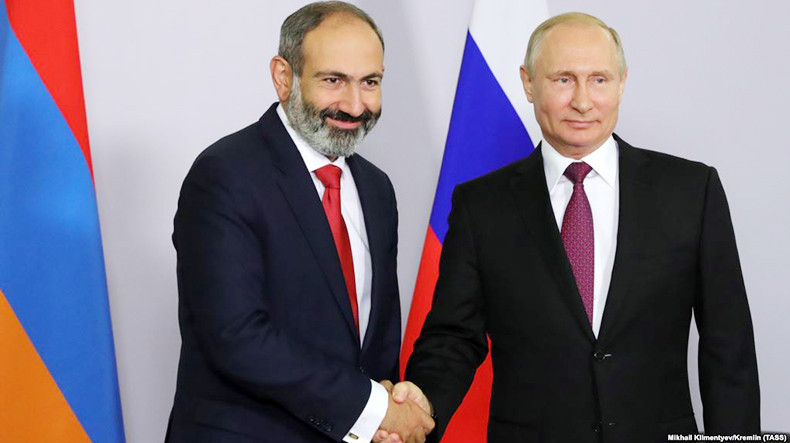 Paşinyan’dan Putin’e tebrik mesajı