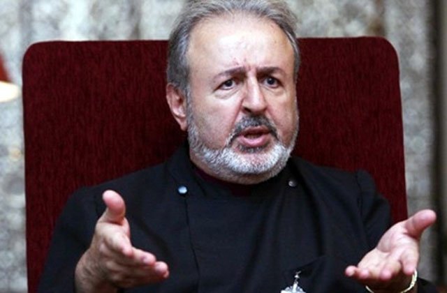 Türkiye Ermenileri, Patrik vekili Aram Ateşyan'ın dini görevine son verilmesini talep ediyorlar