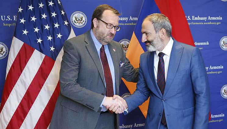 Paşinyan’dan ABD Büyükelçisine Karabağ tepkisi