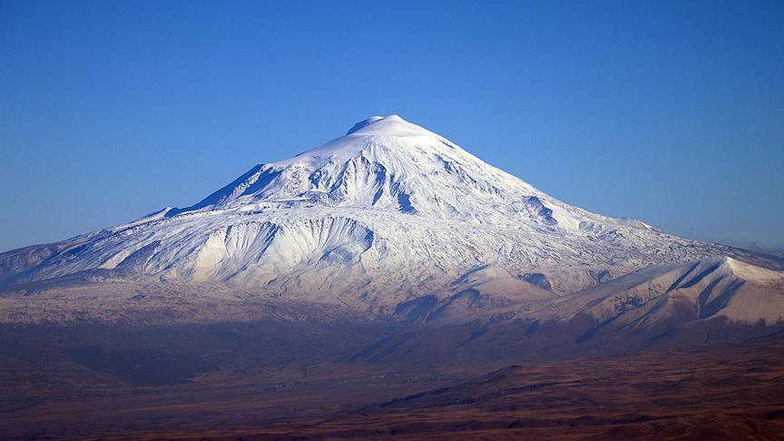 Արարատն այսօր ճերմակել է (լուսանկարներ)