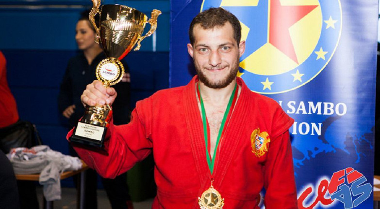 Ermeni sambocu Bükreş'teki Dünya Şampiyonası'nda ikincilik kazandı