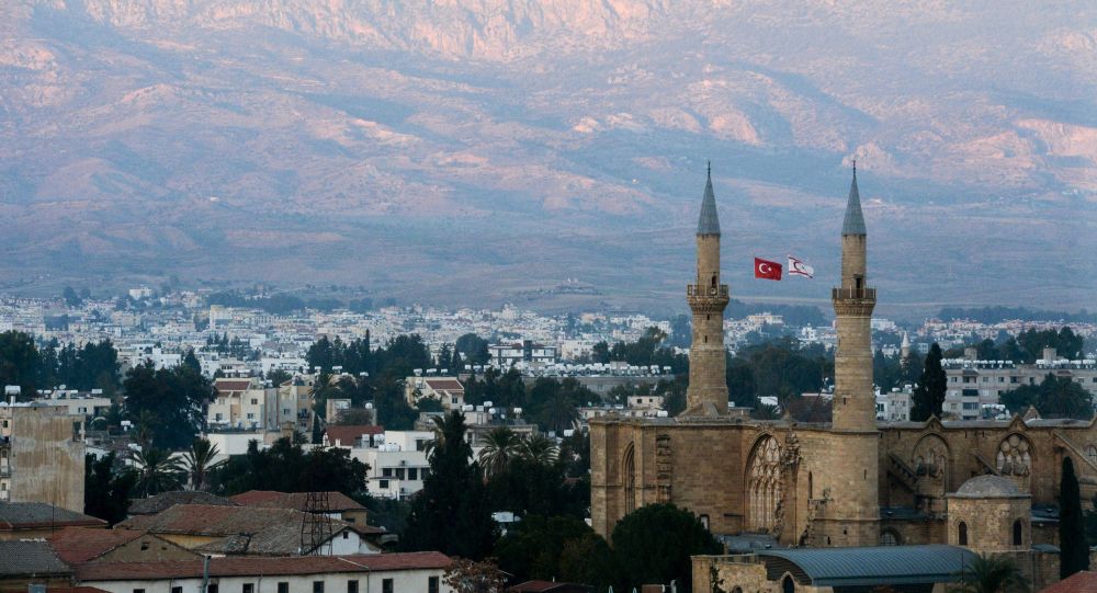 Türkler Kıbrıs’ta Ermeni kilisesini yok ediyorlar