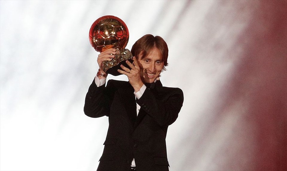 FIFA Altın Top ödülüne ilk kez Luka Modric layık görüldü