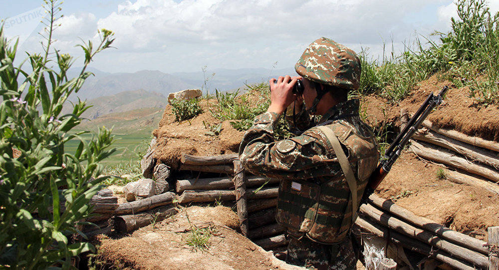 Rus uzman: Ermenistan ordusu bölgesel tehditleri geri çevirebilecek kadar güçlü