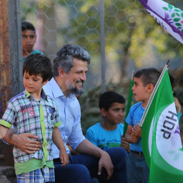 Garo Paylan'dan Nikol Paşinyan'a tebrik mesajı