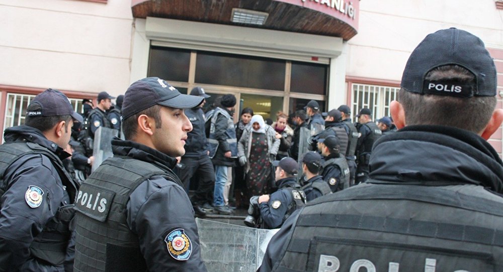 Թուրքական ոստիկանությունը ձերբակալել է Դիարբեքիրում հացադուլ անող 23 քուրդ կանանց
