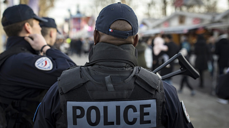 Fransa'da, Ermenistan, Gürcistan ve Azerbaycanlıların dahil olduğu organize suç örgütü üyeleri yakalandı