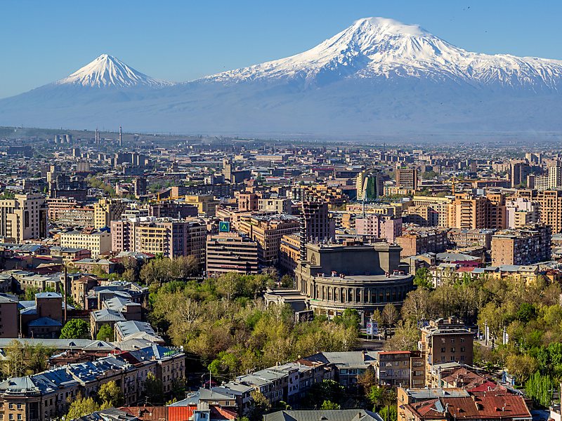 Ermeni uzmanlar: “Top Türk tarafında. Burada sorun Paşinyan'da değil"