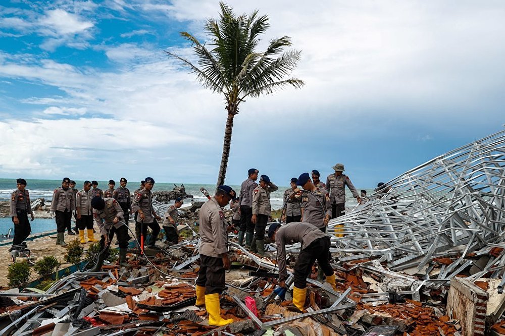 Endonezya'daki tsunamide ölü sayısı 281'e yükseldi