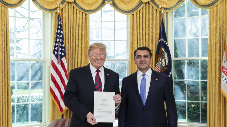 Ermenistan'ın ABD'de elçisi Nersesyan Trump'a güven mektubunu sundu