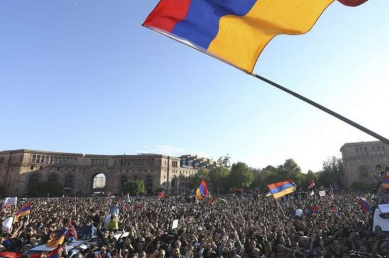 "Freedom House"un raporuna göre Ermenistan, demokraside en büyük ilerleme kaydeden ülkelerden bir