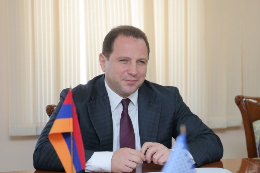 Savunma Bakanı Tonoyan Ermenistan’ın Suriye’de askeri operasyonlara katılma imkanına değindi