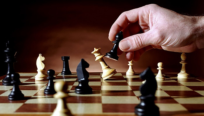 Ermeni satranççı İran’da düzenlenen turnuvada birinciliğe devam ediyor