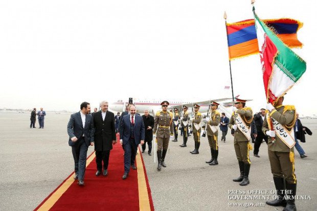 Ermenistan Başbakanı Nikol Paşinyan İran'da