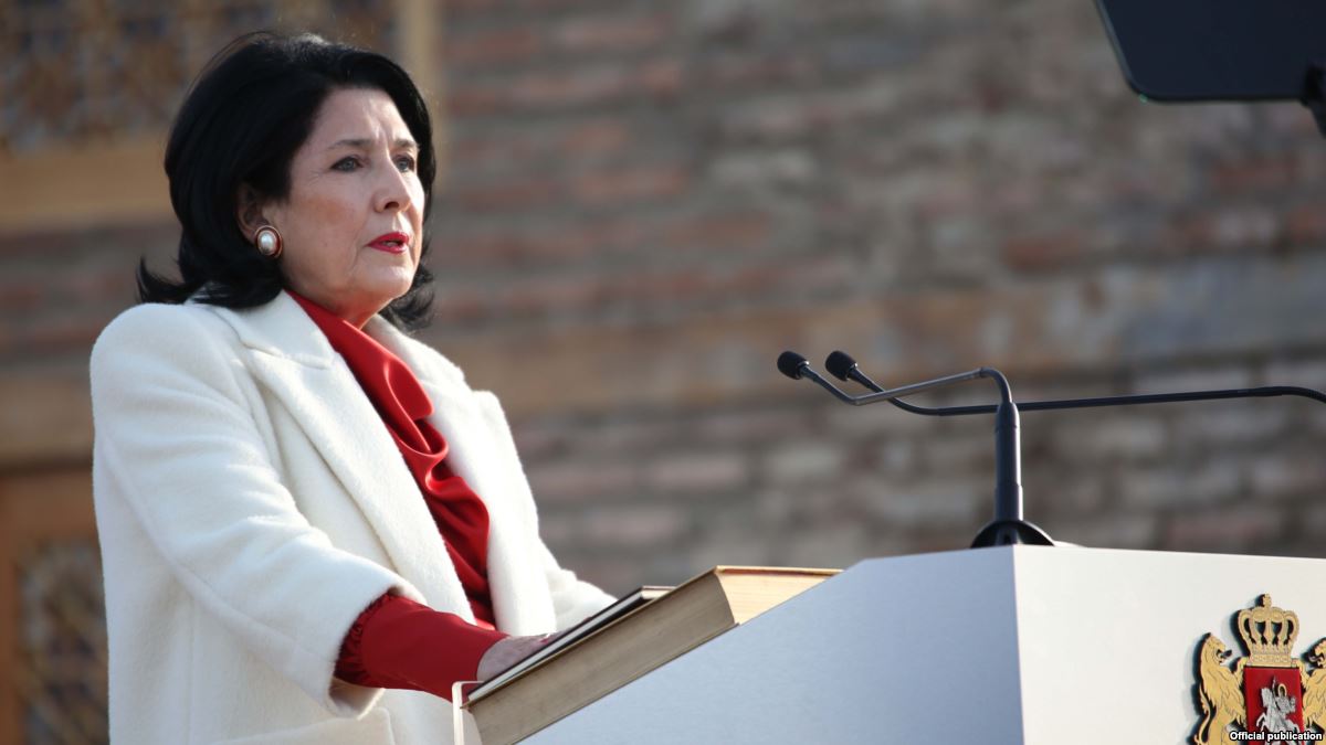 Güristan Cumhurbaşkanı Salome Zurabişvili'den Ermenistan'a ilk resmi ziyaret