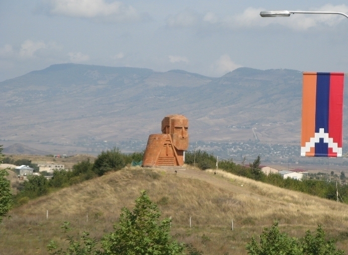 Azerbaycan Büyükelçisi: "Ermenistan ile Azerbaycan arasında her an savaş çıkabilir"