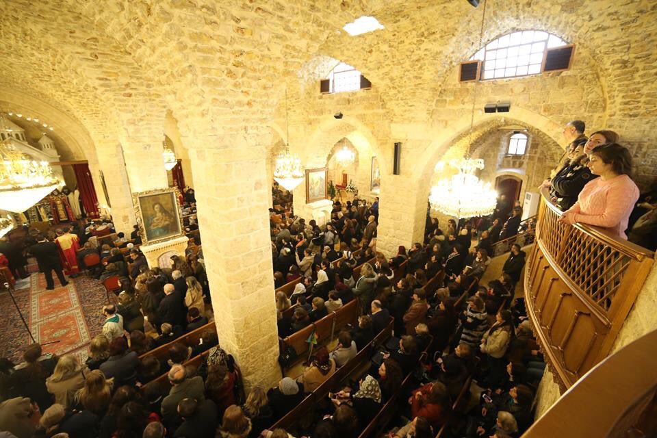 Halep'te iç savaşta tahrip edilen Ermeni Kilisesi'nde yıllar sonra ayin düzenlendi