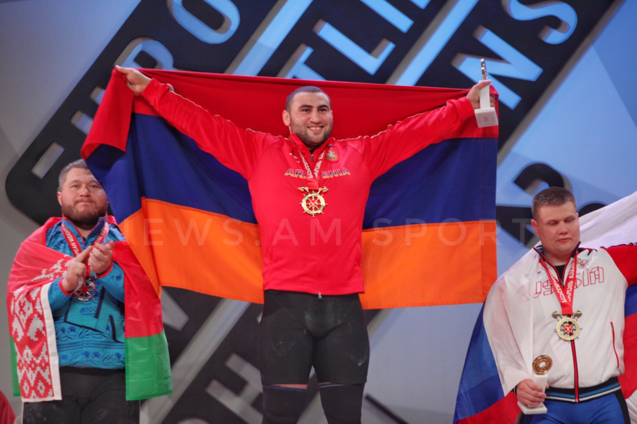 Ermeni halterci Simon Martirosyan Avrupa şampiyonu oldu