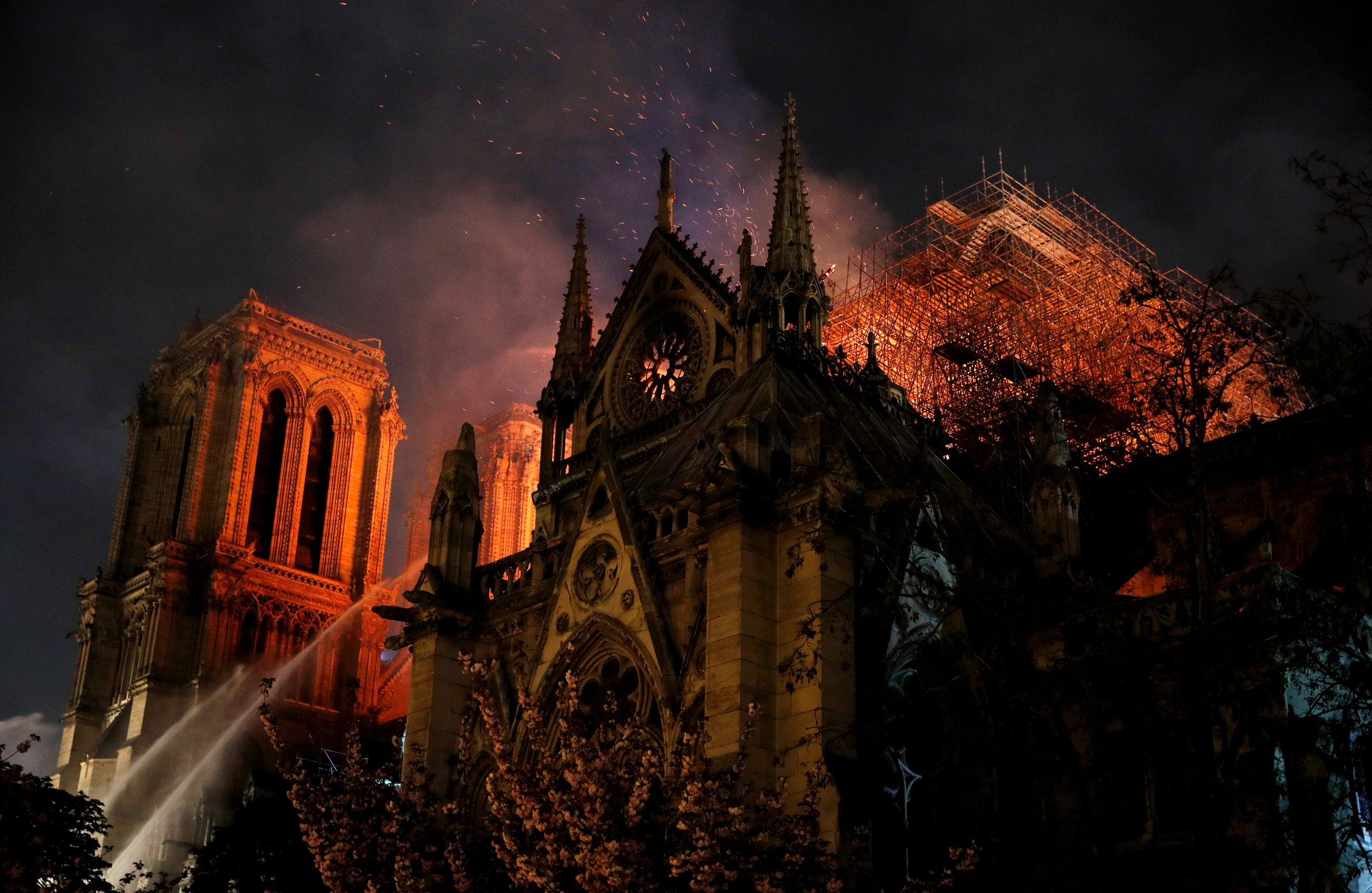 22 Nisan’da Notre Dame Katedrali'nde Ermeni Soykırımı kurbanlarının anısına ayin yapılacaktı