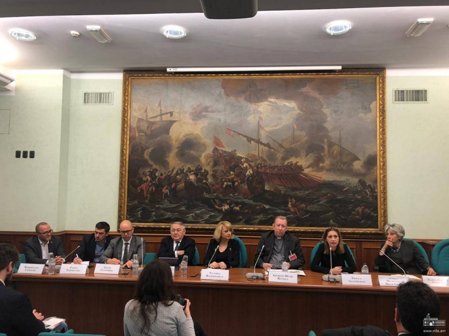 İtalya Parlamentosu'nda "Büyük Felaket: Yüz yıl sonra Ermeni Soykırımı" başlıklı konferans düzenlendi