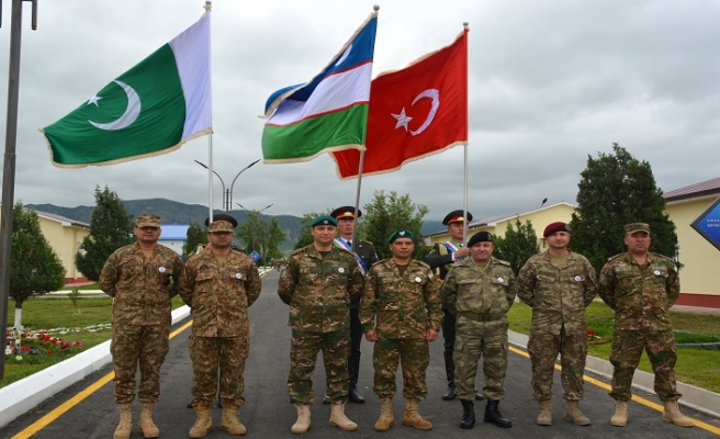 Турция начала первые совместные военные учения с Пакистаном и Узбекистаном