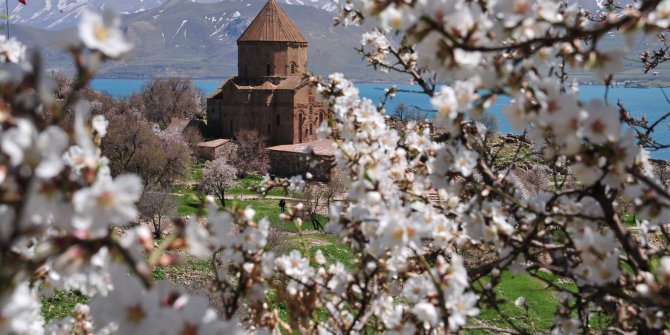 Թուրքիայի նախագահականը կոչ է արել բոլոր հայերին այցելել Վանի Աղթամար կղզի