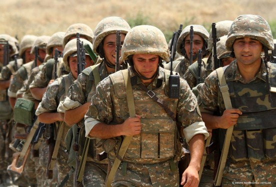 Azerbaycan tarafından açılan ateşten Ermeni asker yaralandı