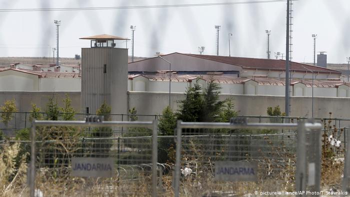 Թուրքական բանտերում շուրջ 3000 անձ իրավունքների խախտումներով պահվում է մենախցերում