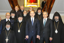 Türkiye İçişleri Bakanı'ndan Ermeni Patrikliği'ne ziyaret!