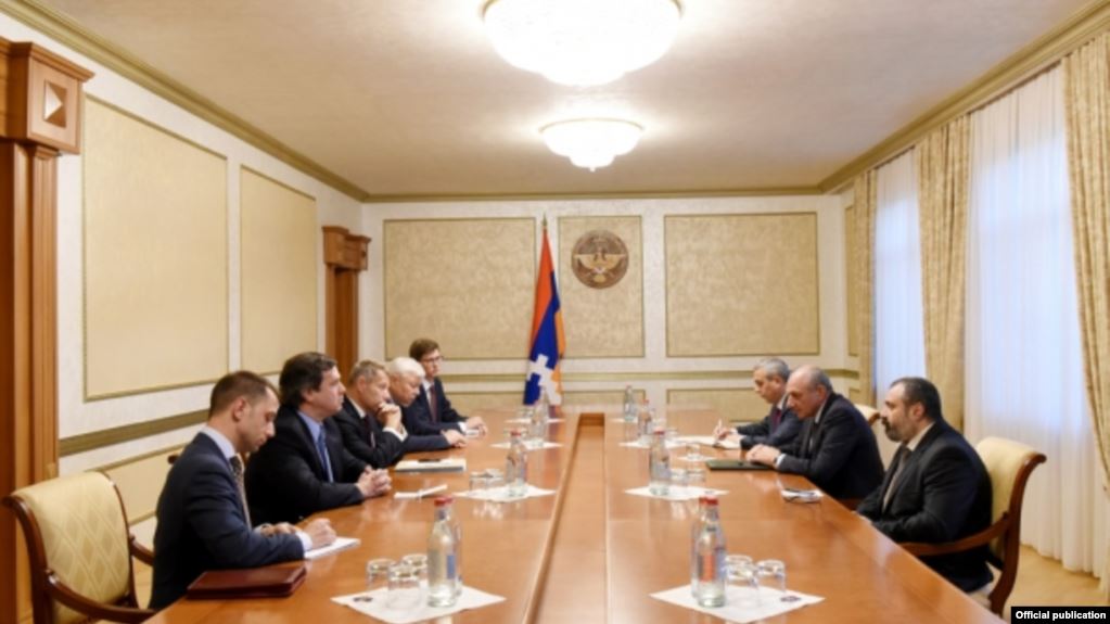Karabağ Cumhurbaşkanı AGİT Minsk grubu eşbakanlarına müzakerelere Artsakh’ın katılması gerektiğini söyledi