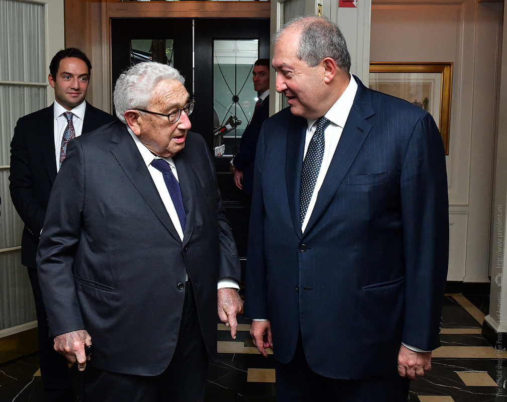 Ermenistan Cumhurbaşkanı'ndan ünlü diplomat Kissinger'e tebrik mesajı